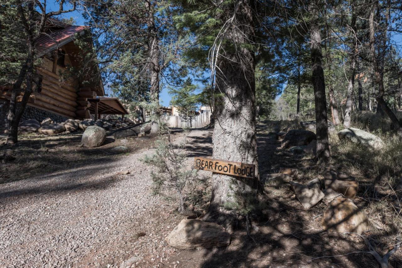 Bear Foot Lodge, 2 Bedrooms, Sleeps 6, Gas Grill, Walk To River, Hot Tub Ruidoso Exterior photo