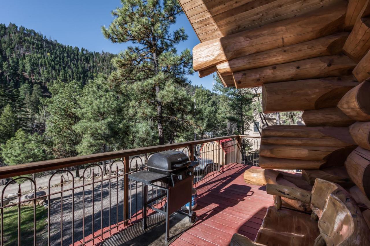 Bear Foot Lodge, 2 Bedrooms, Sleeps 6, Gas Grill, Walk To River, Hot Tub Ruidoso Exterior photo